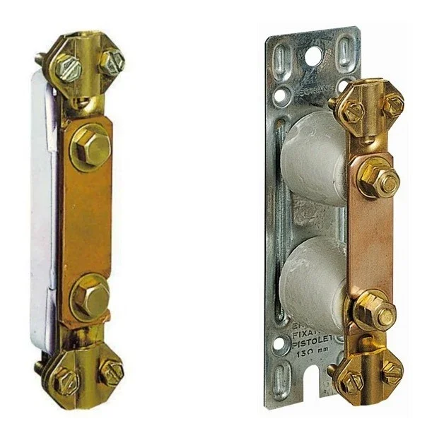 Barrette de coupure basse et barrette de coupure haute sur sa platine de fixation, toutes deux fermées